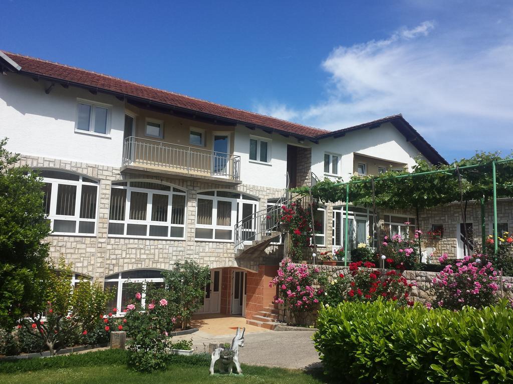 Pansion Pero Elez Medjugorje Hotel Exterior photo